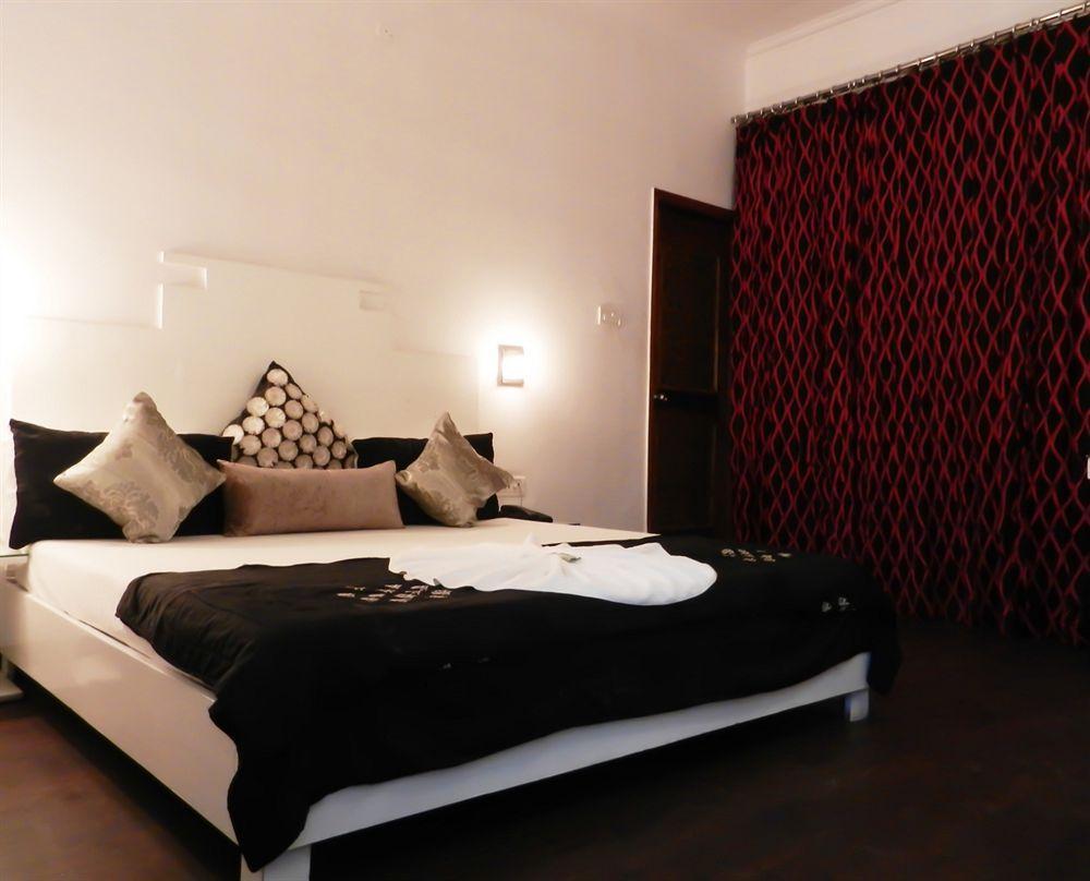 Fabhotel Prime Sarin Inn Heritage Varanasi Exterior foto